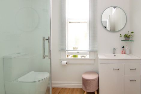 Photo of property in 11 Colombo Street, Hokowhitu, Palmerston North, 4410