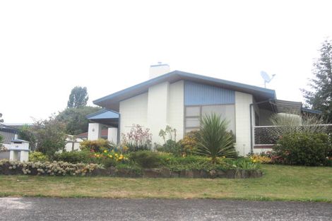Photo of property in 15 Saunders Place, Te Puke, 3119