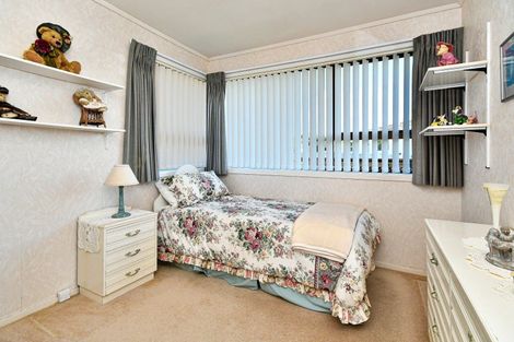 Photo of property in 8 Capella Place, Manurewa, Auckland, 2102