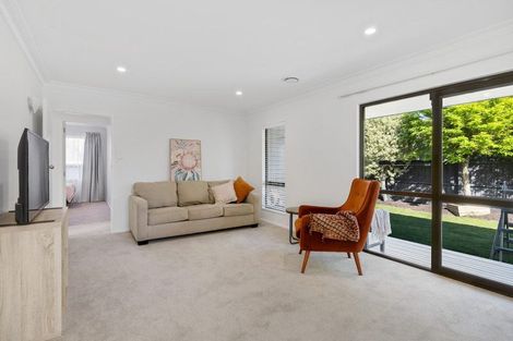 Photo of property in 27 Royleen Street, Casebrook, Christchurch, 8051