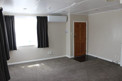 Photo of property in 614f1- Fergusson Drive, Trentham, Upper Hutt, 5018