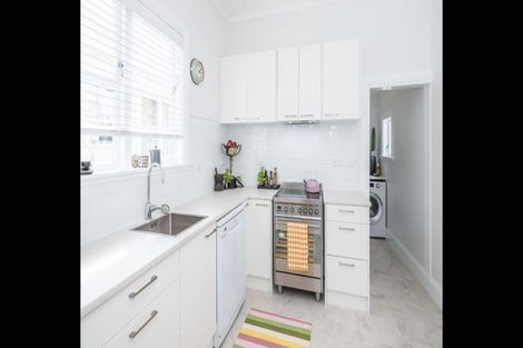 Photo of property in 85 Pirie Street, Mount Victoria, Wellington, 6011