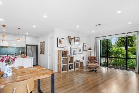 Photo of property in 45 Pohutukawa Parade, Riverhead, 0820
