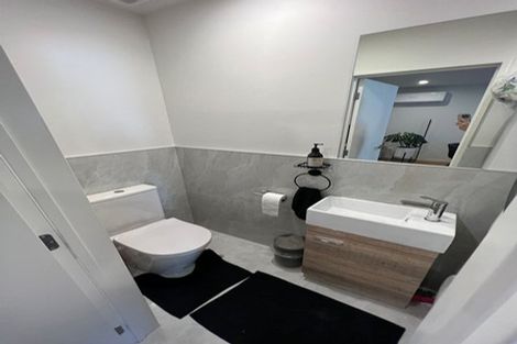 Photo of property in 17e Craigbank Avenue, New Lynn, Auckland, 0600