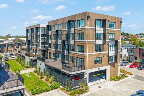 Photo of property in 101/3 Rauemi Way, Te Atatu South, Auckland, 0610