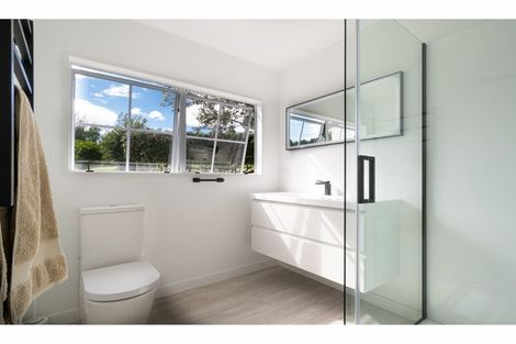 Photo of property in 147 Mangakura Road, Helensville, 0875