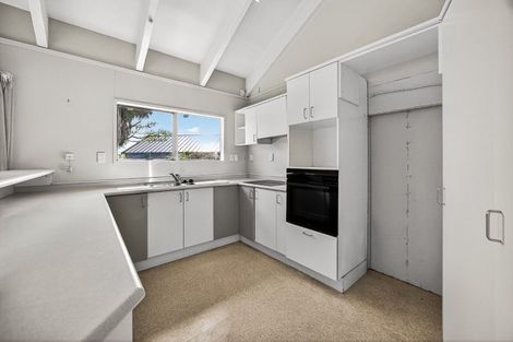 Photo of property in 1/13 Muritai Road, Milford, Auckland, 0620