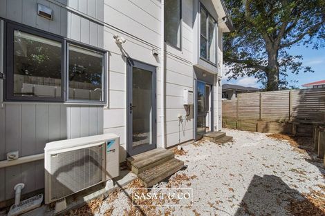 Photo of property in 64 Landscape Road, Papatoetoe, Auckland, 2025