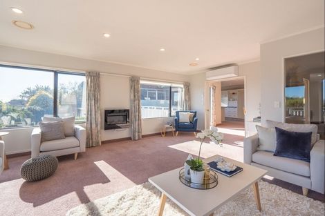 Photo of property in 11 Kea Street, Waikanae, 5036