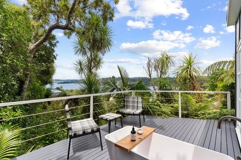 Photo of property in 207 Wade River Road, Wade Heads, Whangaparaoa, 0932