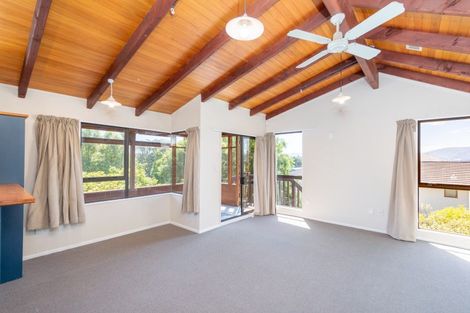 Photo of property in 22 Exploration Way, Whitby, Porirua, 5024