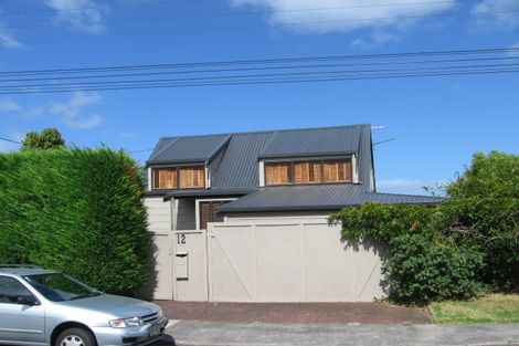 Photo of property in 2/12 Commodore Parry Road, Castor Bay, Auckland, 0620