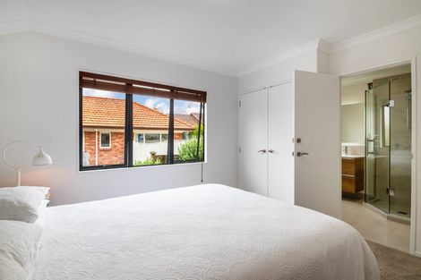 Photo of property in 8a Onepoto Road, Hauraki, Auckland, 0622