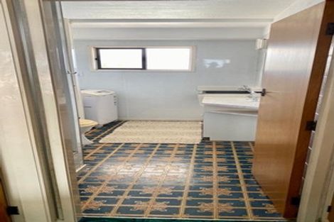 Photo of property in 40 Maunganui Road, Mount Maunganui, 3116