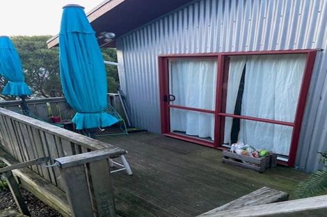 Photo of property in 186 Newlands Road, Newlands, Wellington, 6037