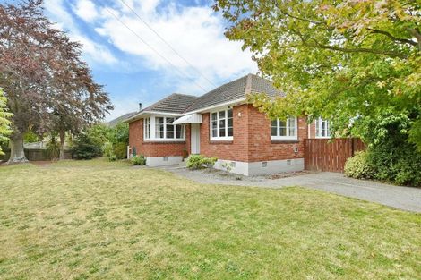 Photo of property in 23 Rowcliffe Crescent, Avonside, Christchurch, 8061