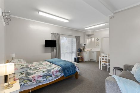 Photo of property in 48 Parkhurst Road, Helensville, 0874