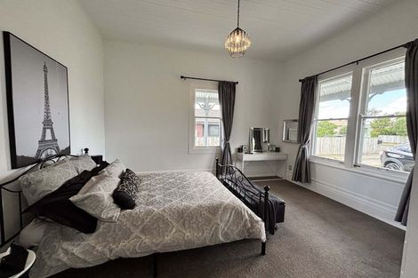 Photo of property in 10a Hereford Street, West End, Palmerston North, 4410