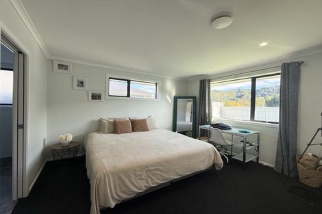 Photo of property in 34 Te Ara O Toroa, Wainuiomata, Lower Hutt, 5014
