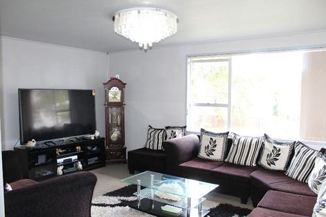 Photo of property in 19 Clyma Place, Massey, Auckland, 0614