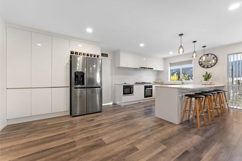 Photo of property in 24 Glendene Avenue, Glendene, Auckland, 0602