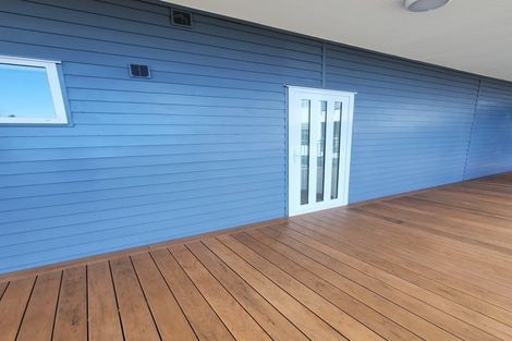 Photo of property in Marina View Apartments, 204/4 Reads Quay, Gisborne, 4010