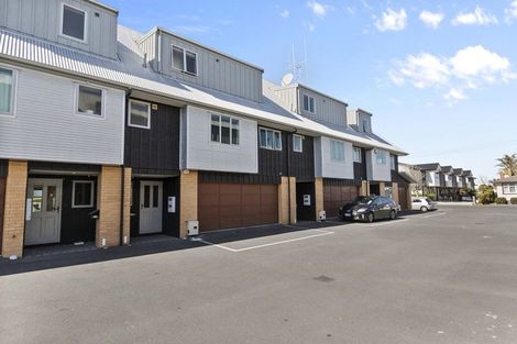 Photo of property in 41c Cook Street, Hamilton East, Hamilton, 3216