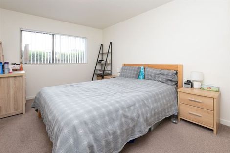 Photo of property in 9 Darren Crescent, Half Moon Bay, Auckland, 2012