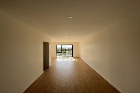 Photo of property in 5 Mataitai Road, Hobsonville, Auckland, 0618