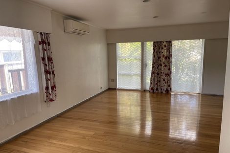 Photo of property in 17 Archmillen Avenue, Pakuranga Heights, Auckland, 2010