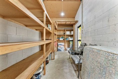 Photo of property in 51 Wairau Road, Oakura, 4314