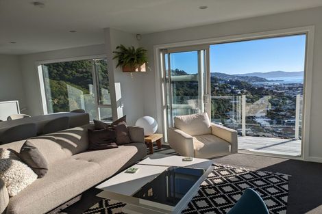 Photo of property in 7 Pari Tai Way, Houghton Bay, Wellington, 6023