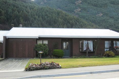 Photo of property in 66b Robins Road, Queenstown, 9300