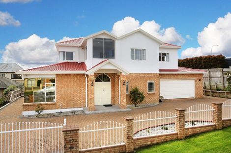 Photo of property in 50 Jane Eyre Drive, Somerville, Auckland, 2014