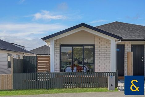 Photo of property in 8 Rorotu Avenue, Karaka, Papakura, 2113
