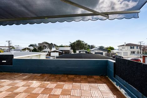 Photo of property in 67 Barrett Street, Westown, New Plymouth, 4310