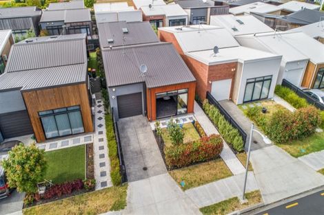 Photo of property in 6 Gallantry Crescent, Papakura, 2110