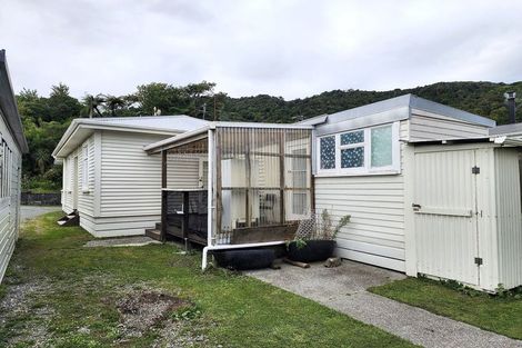 Photo of property in 6 Ashmore Avenue, Cobden, Greymouth, 7802