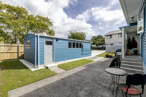 Photo of property in 18 Cowling Road, Hurdon, New Plymouth, 4310