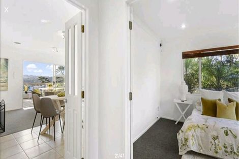 Photo of property in 9 Kittiwake Drive, Schnapper Rock, Auckland, 0632