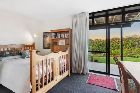 Photo of property in 181 Vaughans Road, Okura, Auckland, 0792