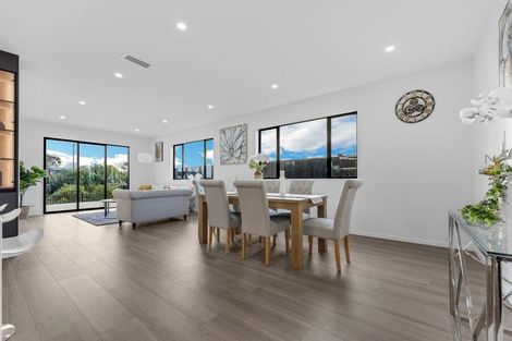 Photo of property in 11 Seagreen Avenue, Rosehill, 2113