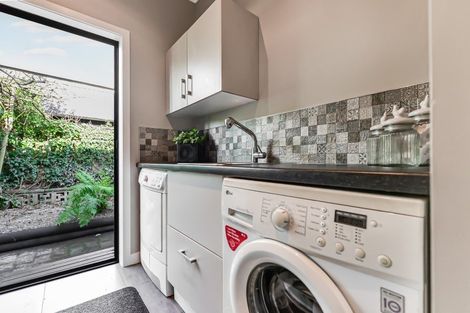 Photo of property in 1 Saxbys Road, Glenview, Hamilton, 3206