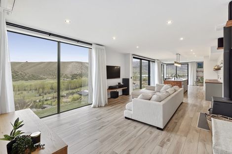 Photo of property in 2 Judare Drive, Lowburn, Cromwell, 9384