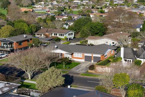 Photo of property in 4 Marnane Terrace, St Andrews, Hamilton, 3200