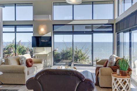 Photo of property in 107 Peat Avenue, Kai Iwi, Whanganui, 4574