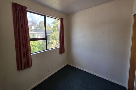 Photo of property in 4 Whitby Place, Westown, New Plymouth, 4310