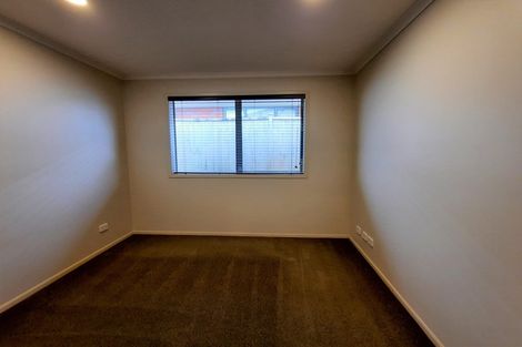 Photo of property in 10 Newbury Place, Schnapper Rock, Auckland, 0632