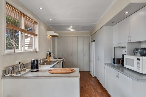 Photo of property in 18 Surrey Grove, Parkvale, Tauranga, 3112