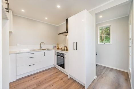 Photo of property in 7a Eastview Grove, Normandale, Lower Hutt, 5010